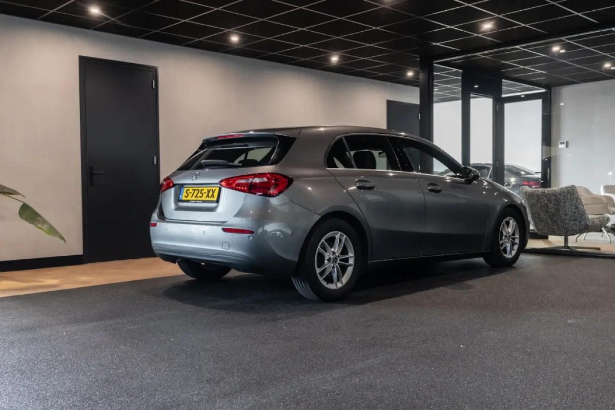 160 Business Sol. | Camera | CarPlay :