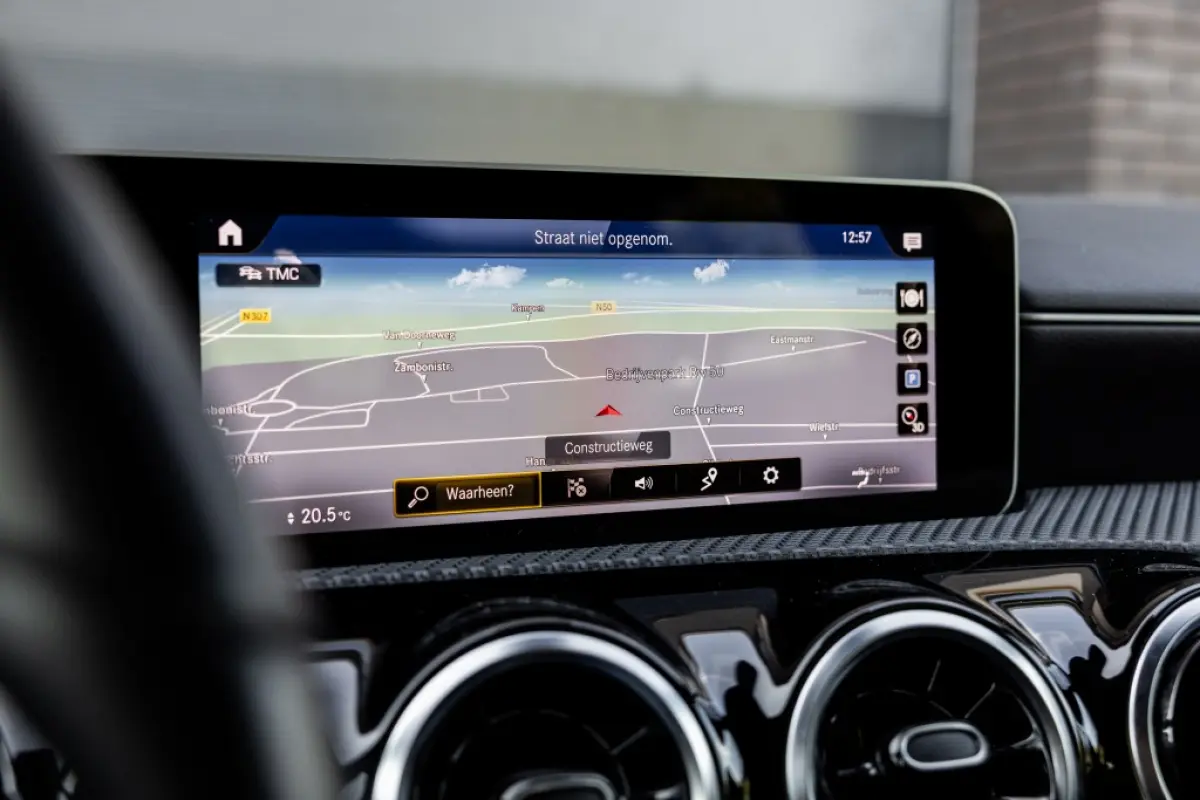 160 Business Sol. | Camera | CarPlay :