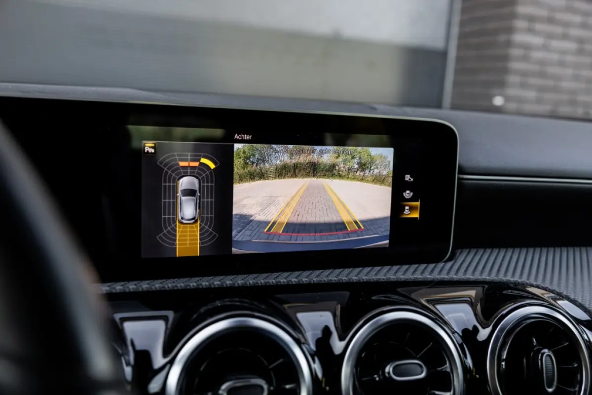 160 Business Sol. | Camera | CarPlay :