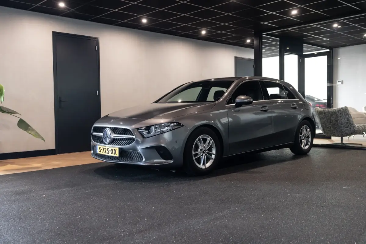 160 Business Sol. | Camera | CarPlay :