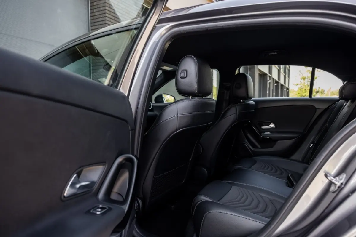 160 Business Sol. | Camera | CarPlay :