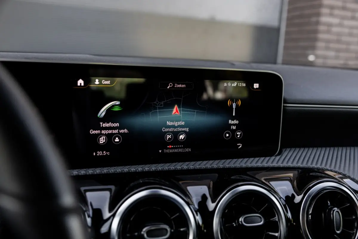 160 Business Sol. | Camera | CarPlay :