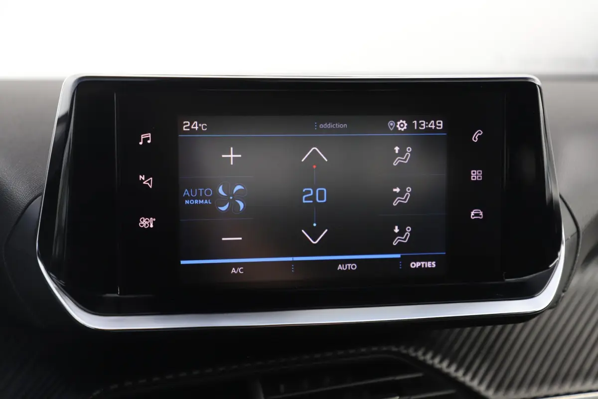 1.2 PureTech Allure 102PK Half Leder Navigatie Carplay Android Climate Cruise Control LED Parkeersensor