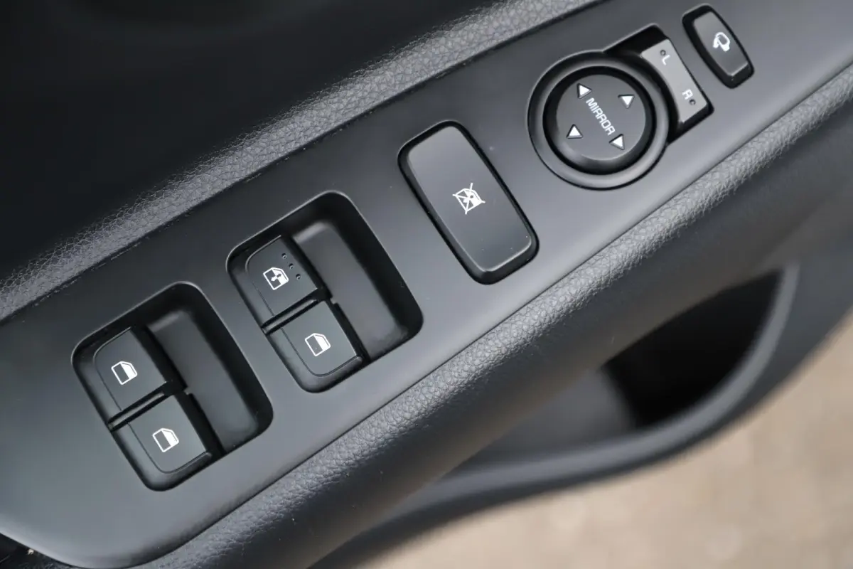 1.0 T-GDi MHEV DynamicPlusLine 101PK LMV Keyless Navigatie Achteruitrijcamera Carplay Android Climate Cruise Control