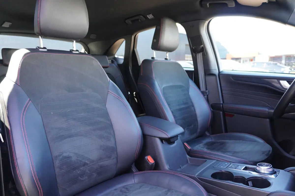 2.5 PHEV ST-Line X Automaat | Navigatie | Trekhaak | Carplay | Vol opties | Elek. Pakket | Inruil mogelijk