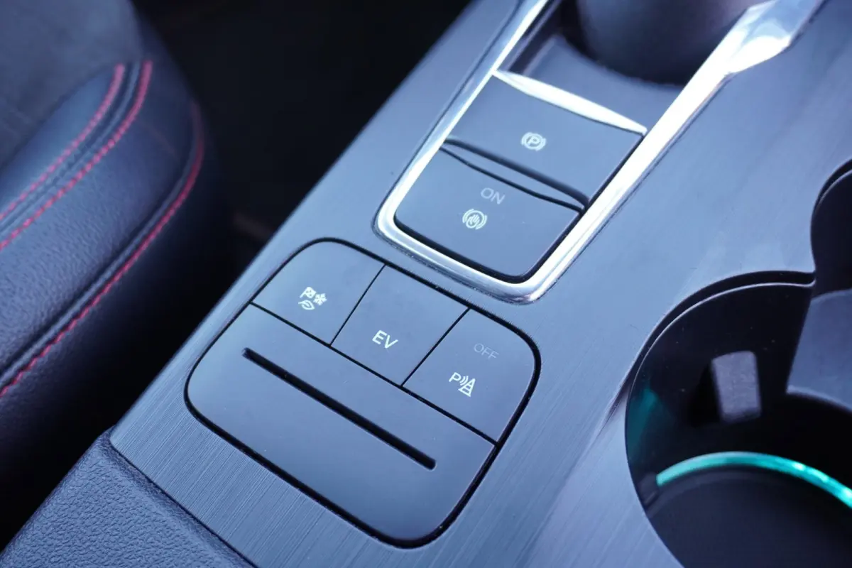 2.5 PHEV ST-Line X Automaat | Navigatie | Trekhaak | Carplay | Vol opties | Elek. Pakket | Inruil mogelijk
