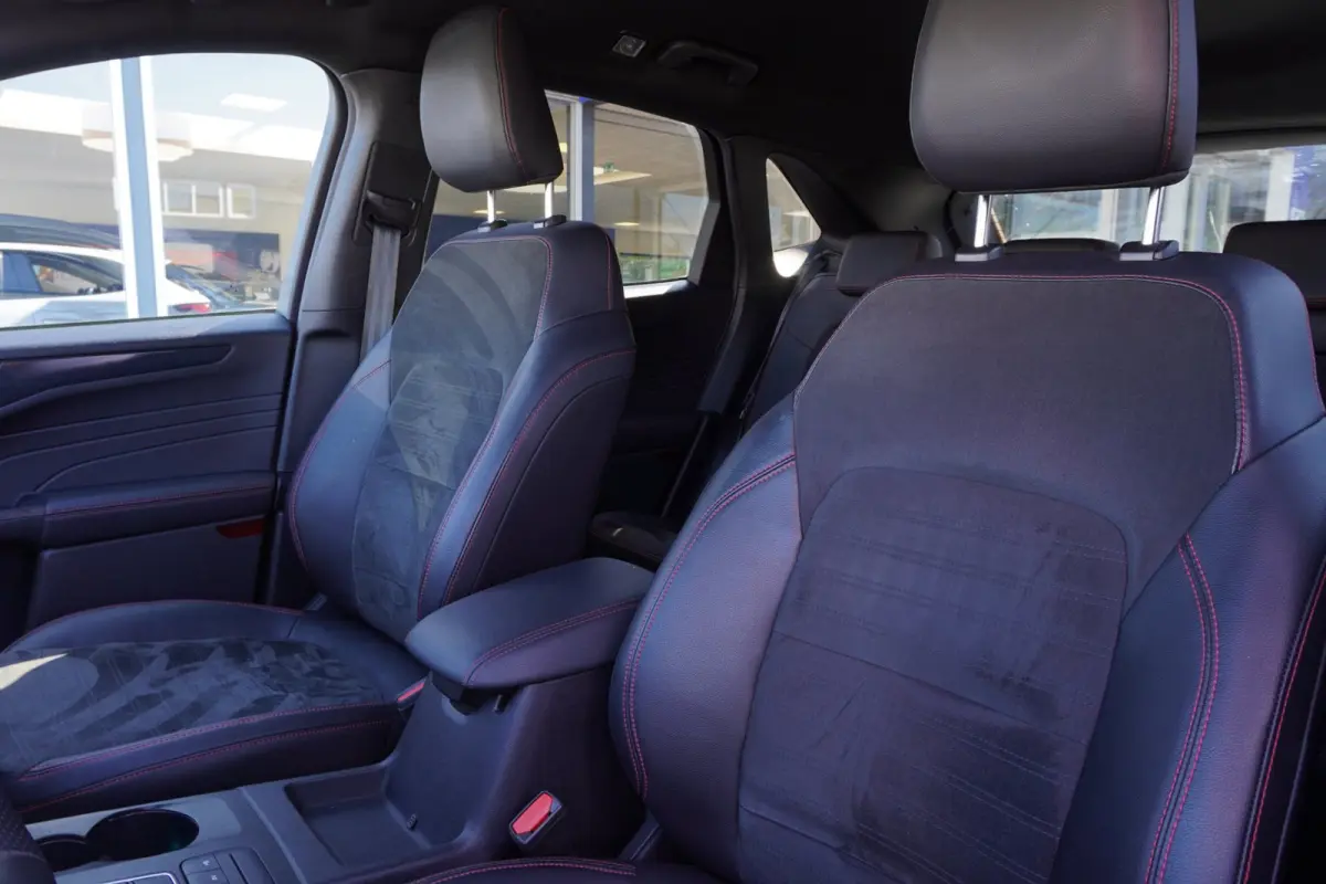 2.5 PHEV ST-Line X Automaat | Navigatie | Trekhaak | Carplay | Vol opties | Elek. Pakket | Inruil mogelijk