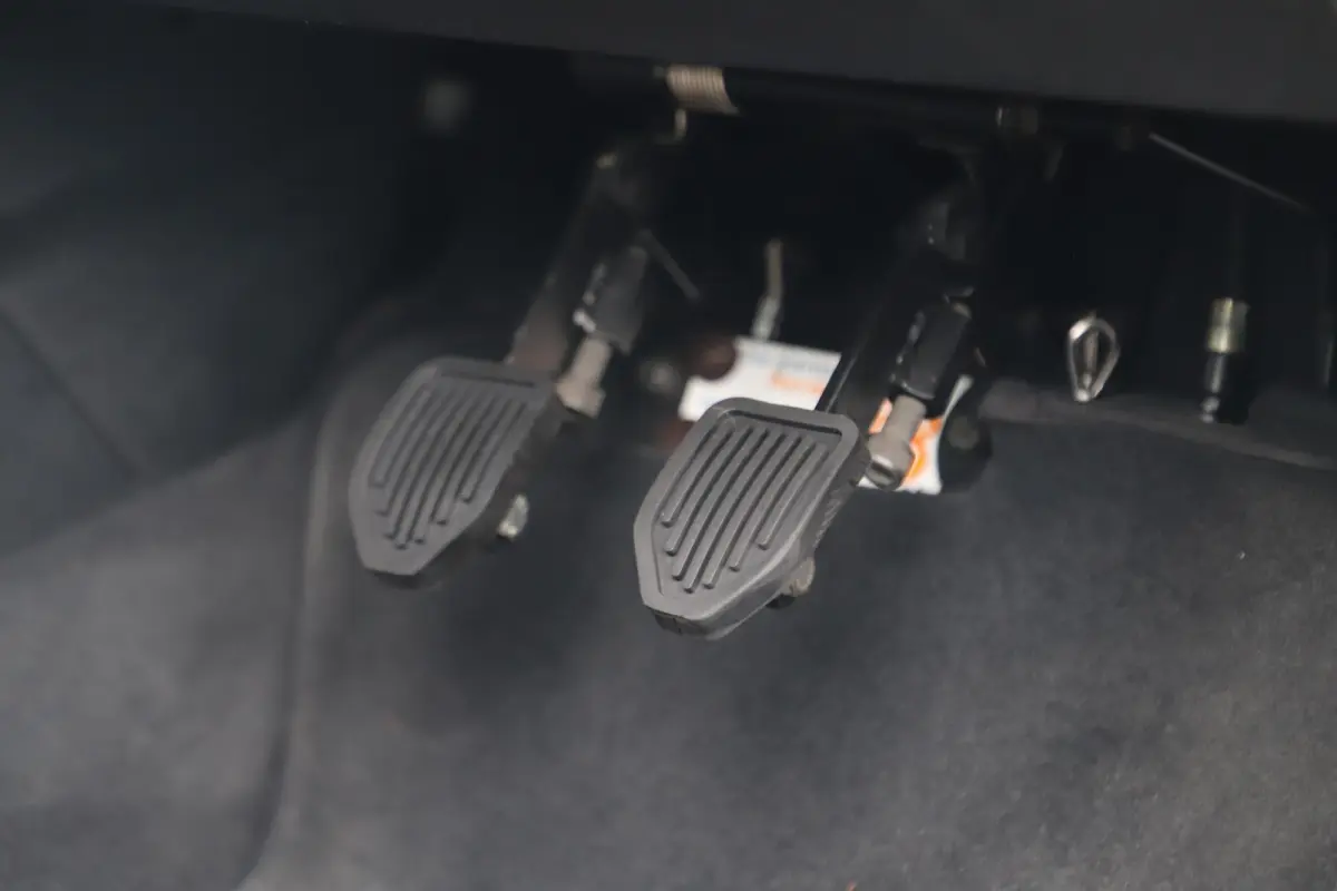 116i Lesauto ! Sportstoelen Navigatie LED Carplay Android Parkeersensoren Climate Cruise Control LMV
