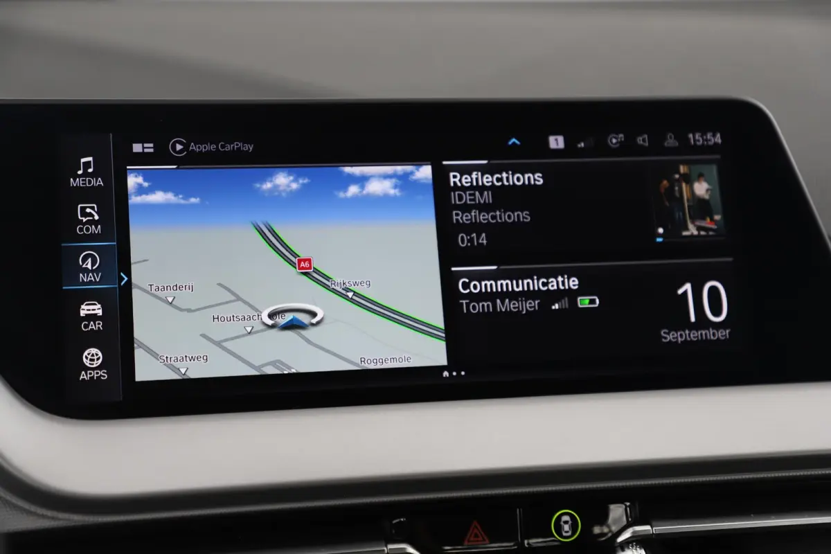 116i Lesauto ! Sportstoelen Navigatie LED Carplay Android Parkeersensoren Climate Cruise Control LMV