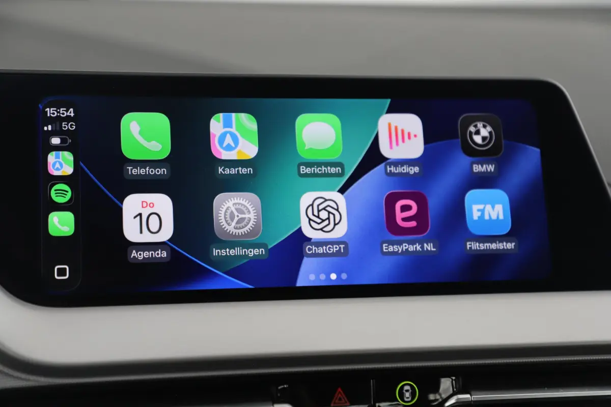 116i Lesauto ! Sportstoelen Navigatie LED Carplay Android Parkeersensoren Climate Cruise Control LMV