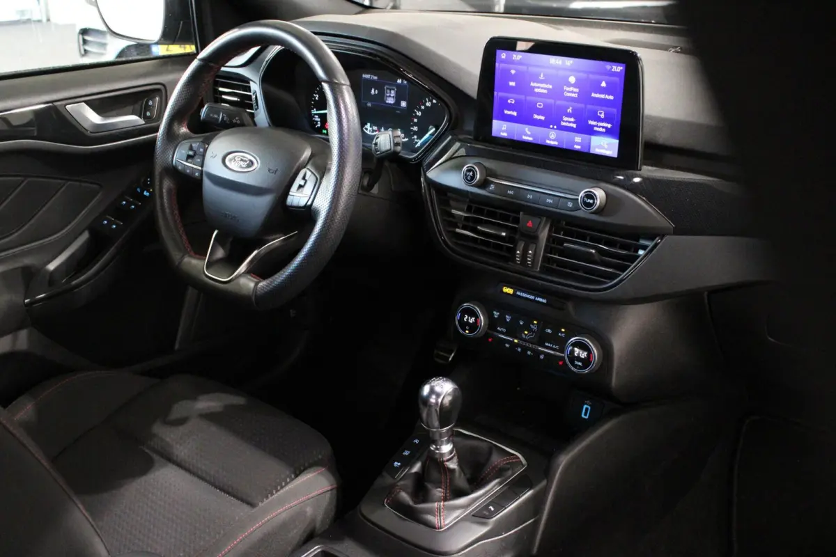 1.0 EcoBoost ST Line | B&O | Apple CarPlay