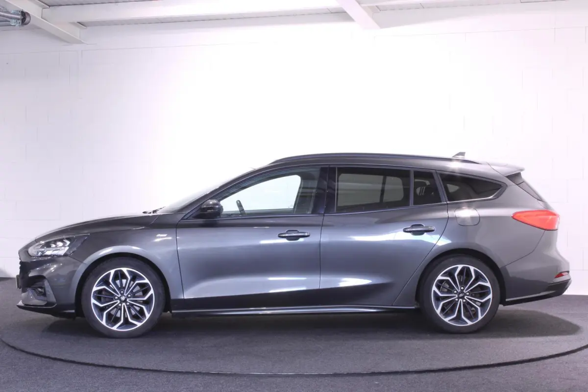 1.0 EcoBoost ST Line | B&O | Apple CarPlay
