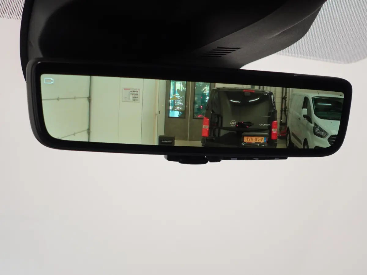 2.0 Diesel 180 S&S L3 Automaat Dubbele Cabine 2 schuifdeuren Apple CarPlay Navigatie Climate Control Camera Cruise Control Trekhaak lichtmetalen velgen