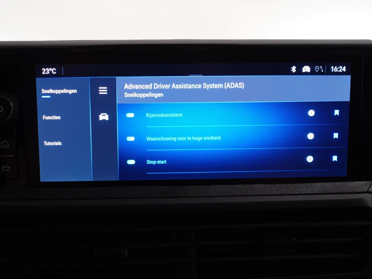 2.0 Diesel 180 S&S L3 Automaat Dubbele Cabine 2 schuifdeuren Apple CarPlay Navigatie Climate Control Camera Cruise Control Trekhaak lichtmetalen velgen