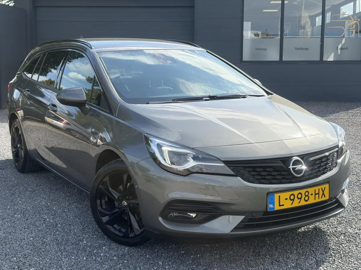 1.2 Ultimate ✓146pk✓Carplay✓Camera✓Stoelverw✓Stuurverw✓Keyless✓Pdc V+A✓Alcantara-Leder✓Clima✓Cruise✓6 Bak✓Rijstrooksensor✓Dodehoeksensor✓17''Lm velgen✓N.A.P✓A