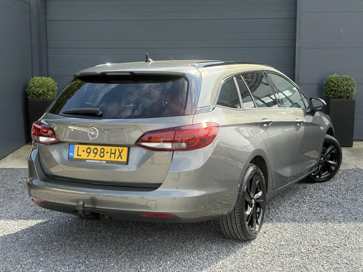 1.2 Ultimate ✓146pk✓Carplay✓Camera✓Stoelverw✓Stuurverw✓Keyless✓Pdc V+A✓Alcantara-Leder✓Clima✓Cruise✓6 Bak✓Rijstrooksensor✓Dodehoeksensor✓17''Lm velgen✓N.A.P✓A