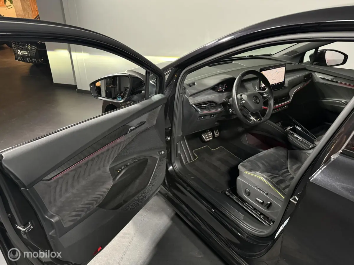 iV 80 RS | SOH 93% | AD. CRUISE | KEYLESS