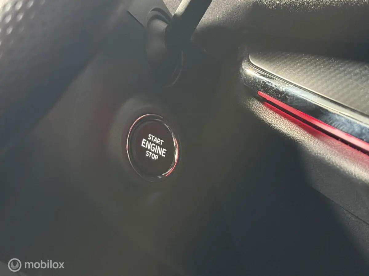 iV 80 RS | SOH 93% | AD. CRUISE | KEYLESS