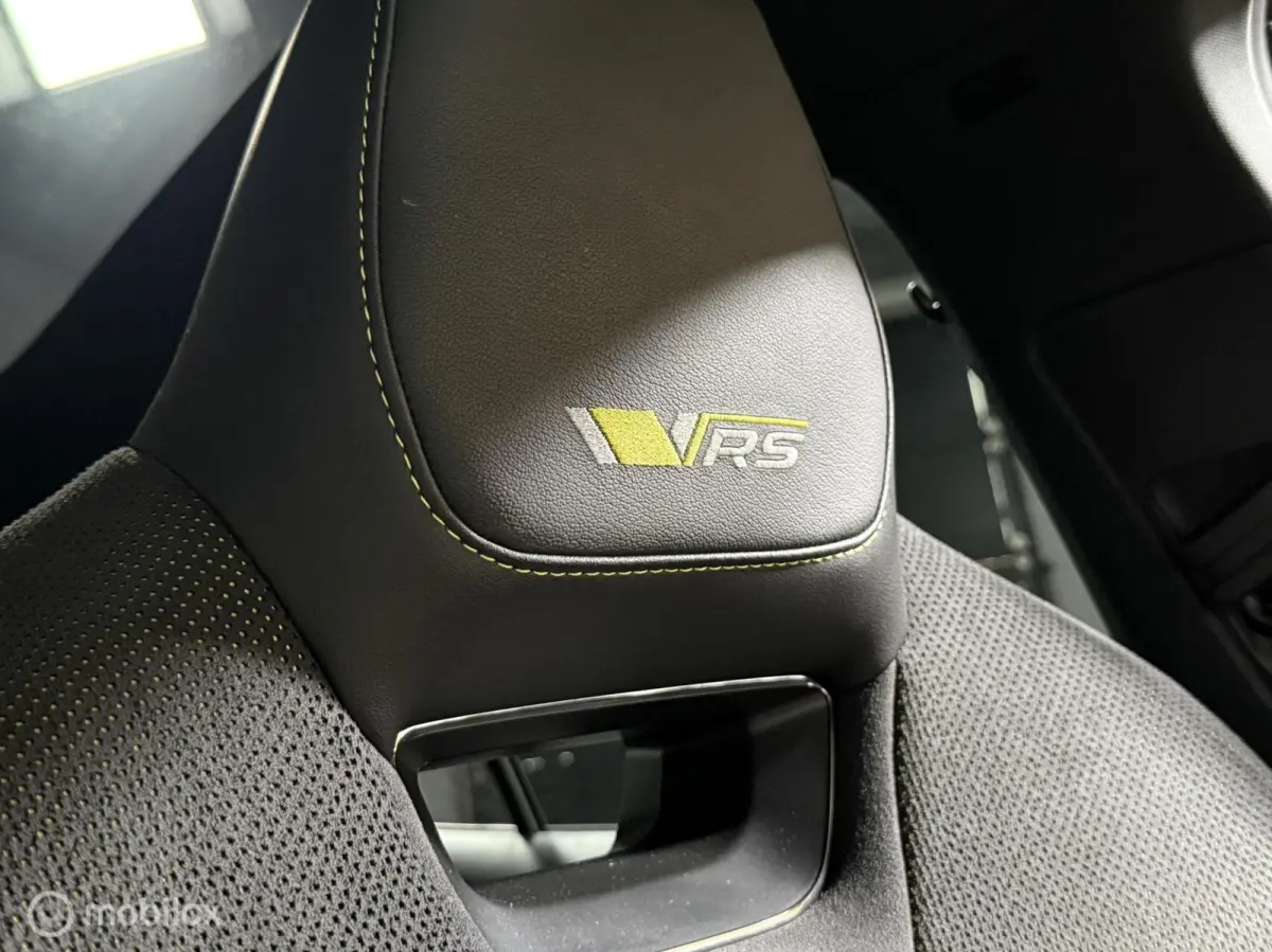 iV 80 RS | SOH 93% | AD. CRUISE | KEYLESS