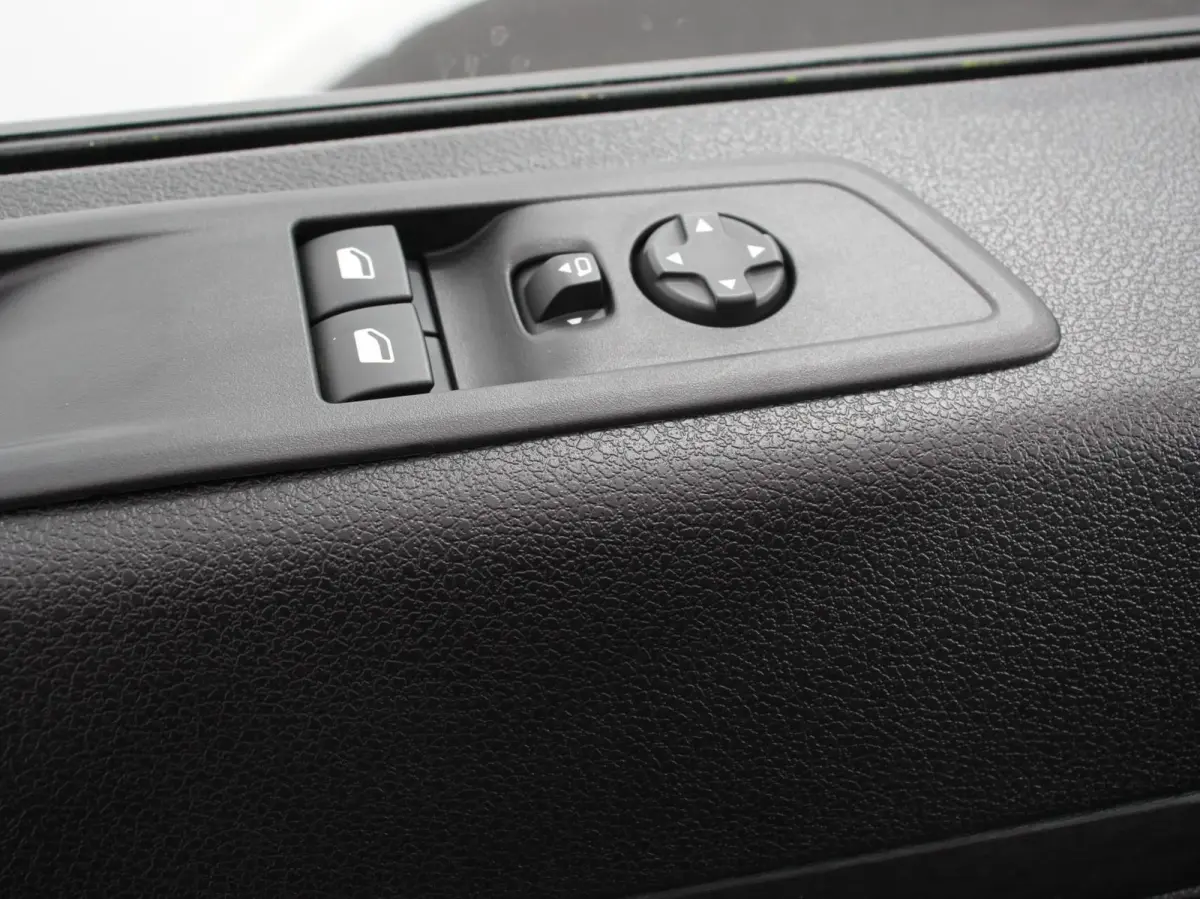 2.0 BlueHDi 180 S&S L3 Automaat Apple Carplay /  Android Auto Parkeersensoren Trekhaak Camera Navigatie Cruise Control LED