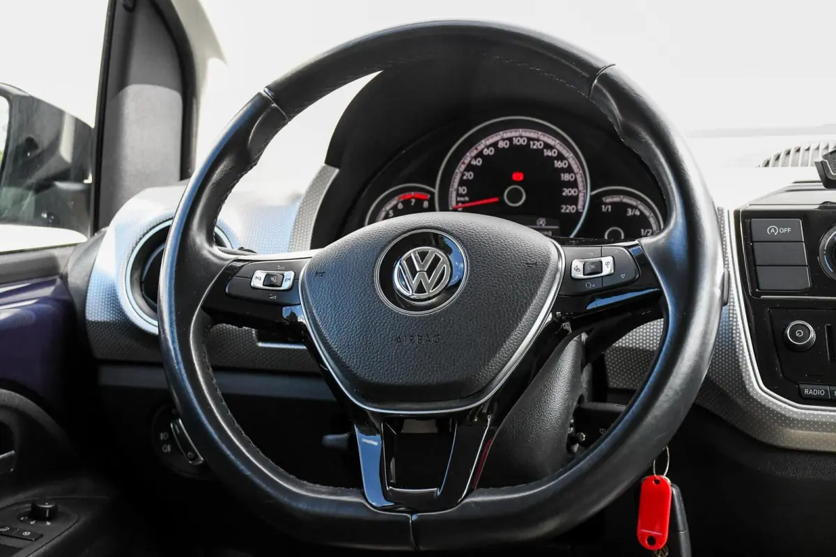 Up! 1.0 BMT HIGH up! Cruise control Camera NAP
