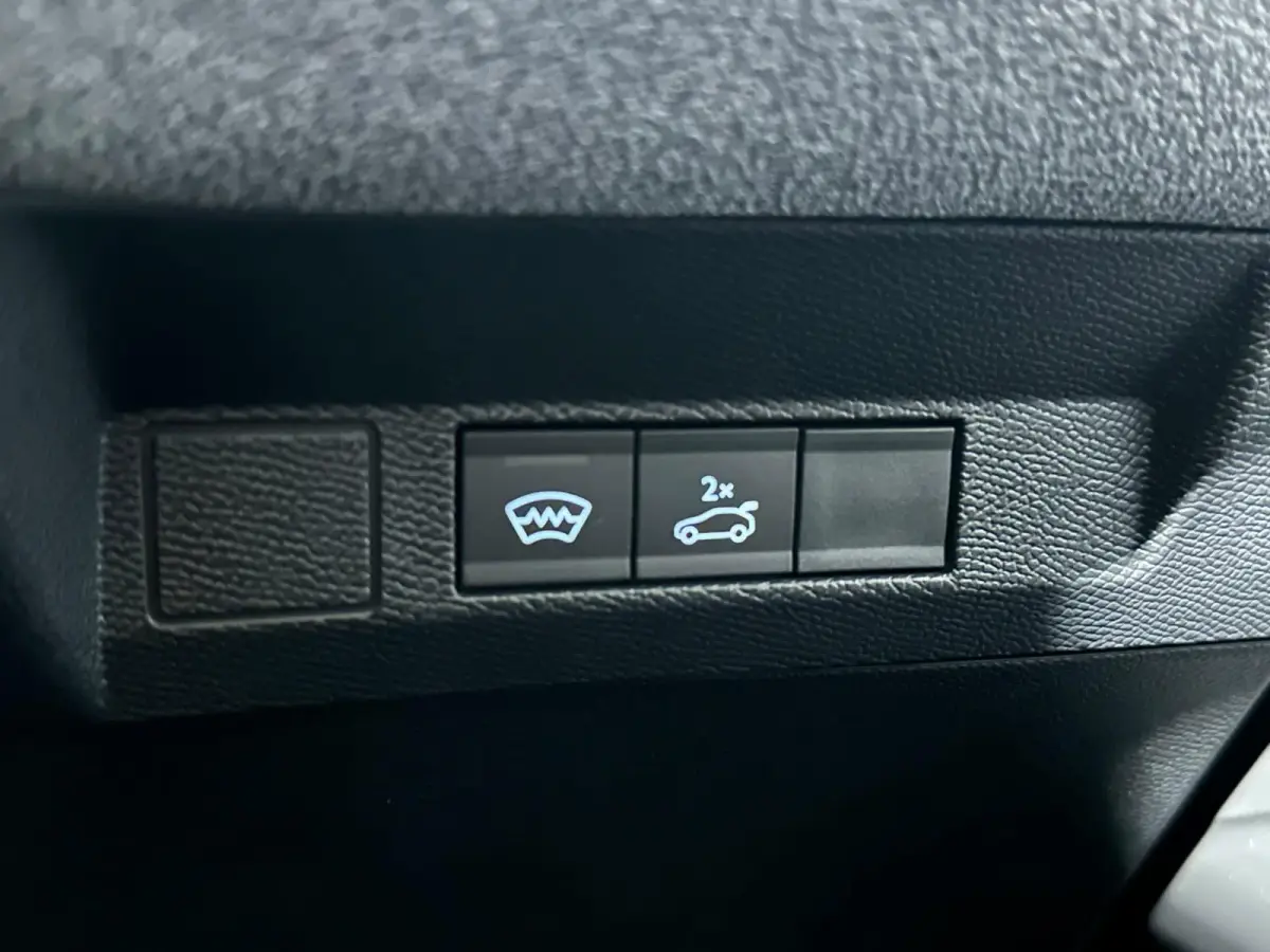 Max Comfort Range 74 kWh | Panorama dak | Adaptive Cruise | Memory seats | Stoel- Massage + Verwarming + Ventilatie | DIRECT LEVERBAAR