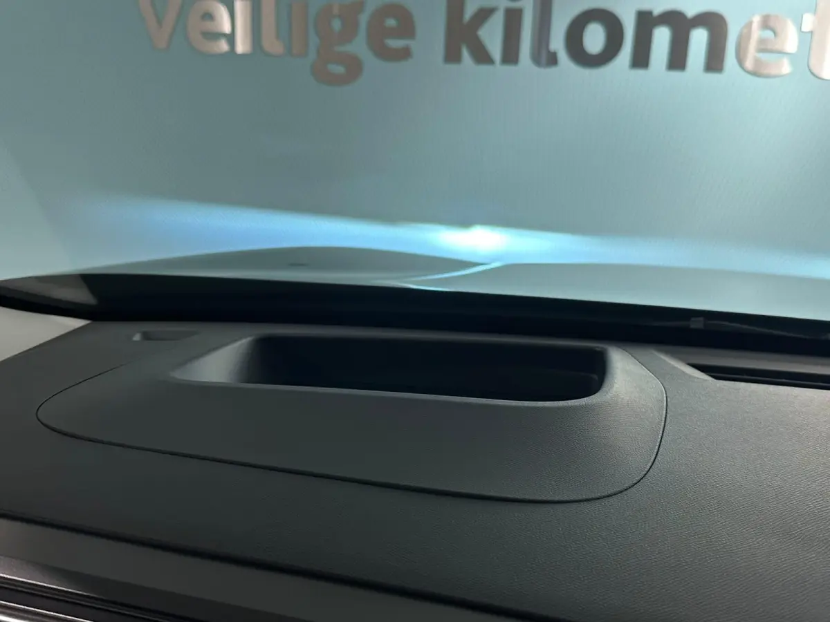 Max Comfort Range 74 kWh | Panorama dak | Adaptive Cruise | Memory seats | Stoel- Massage + Verwarming + Ventilatie | DIRECT LEVERBAAR