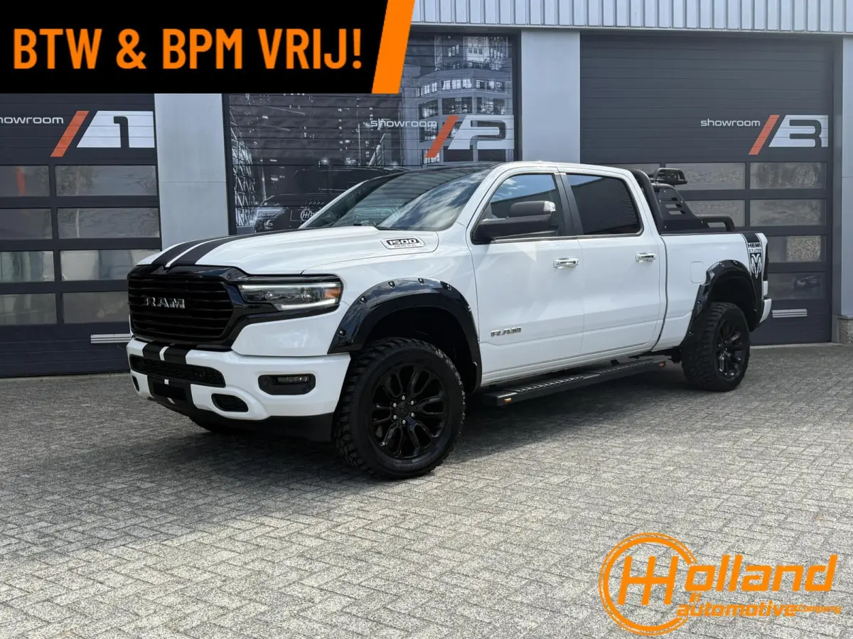 1500 4X4 5.7 V8 4x4 Crew Cab LONGBED!|wide body|lift!