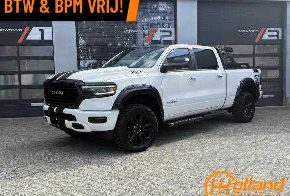 1500 4X4 5.7 V8 4x4 Crew Cab LONGBED!|wide body|lift!