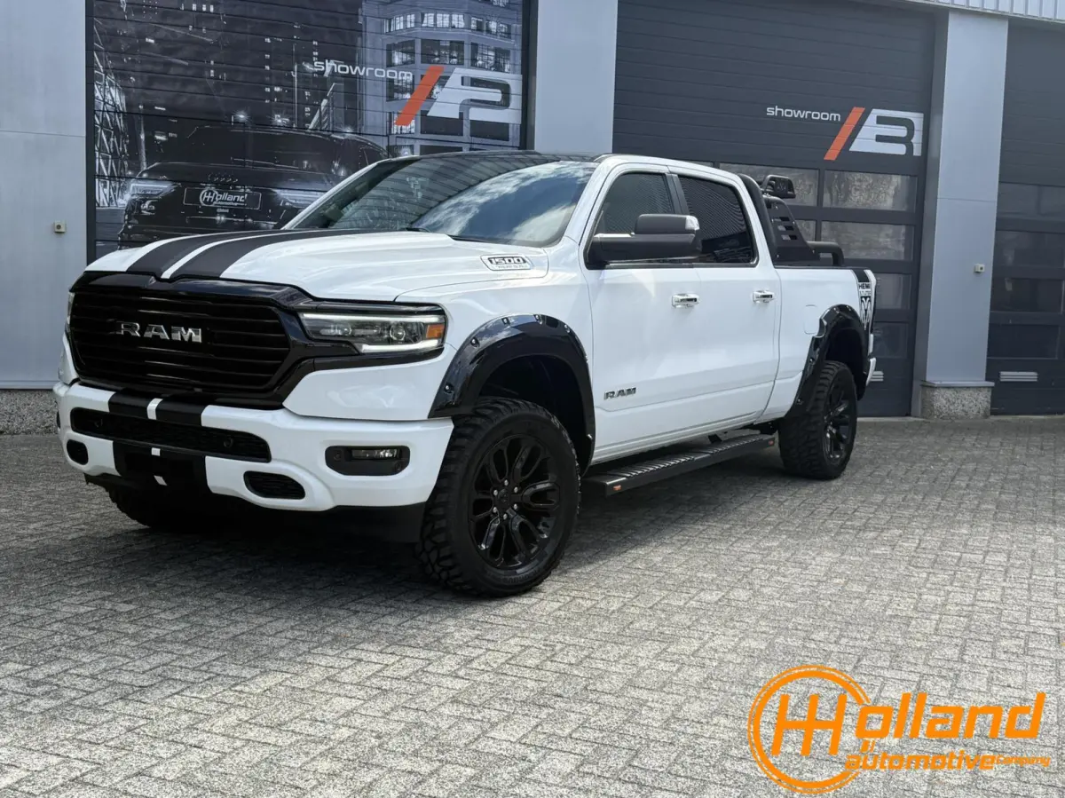 1500 4X4 5.7 V8 4x4 Crew Cab LONGBED!|wide body|lift!