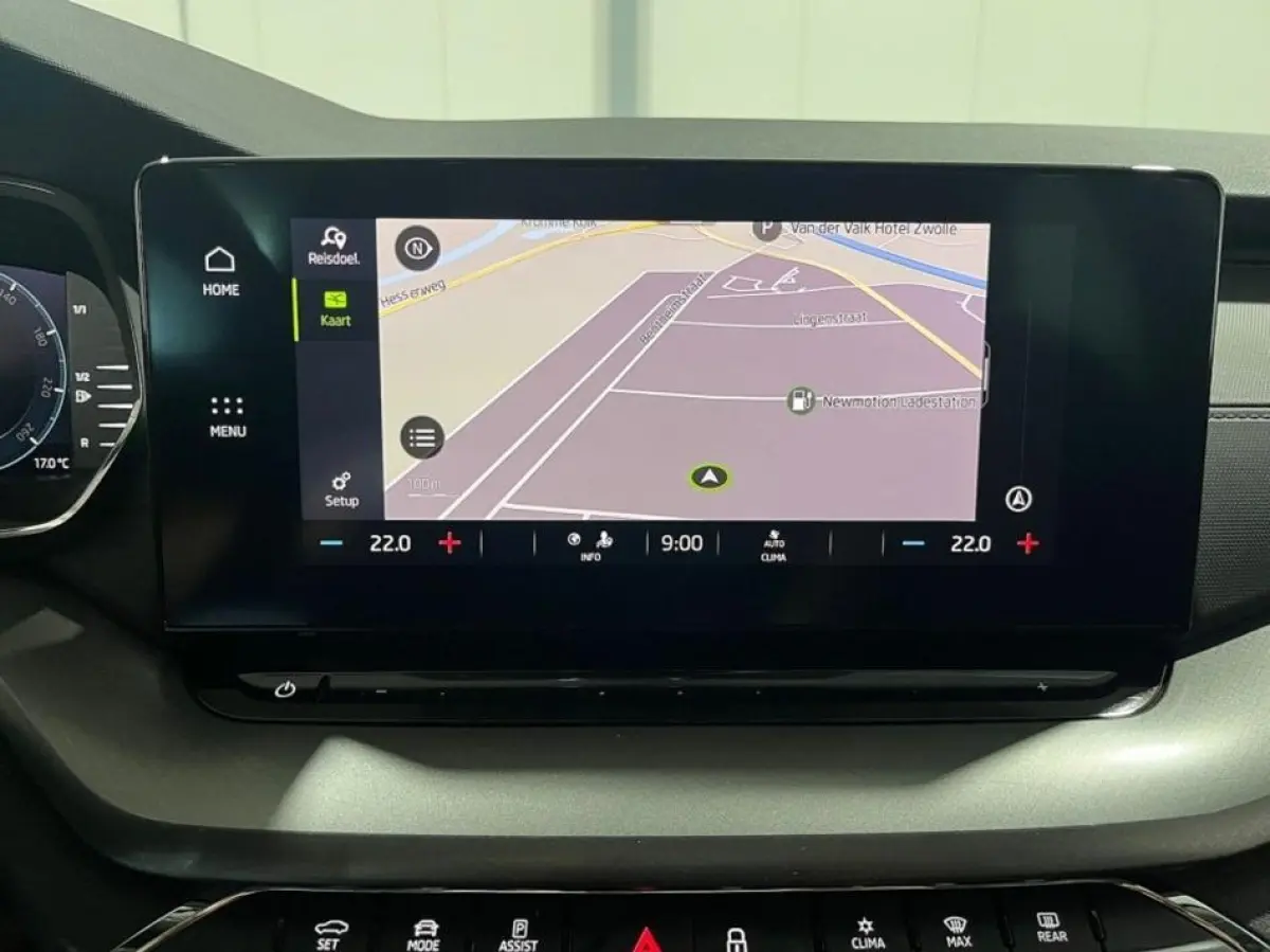 1.0 TSI Business Edition|Carplay|Clima|PDC!