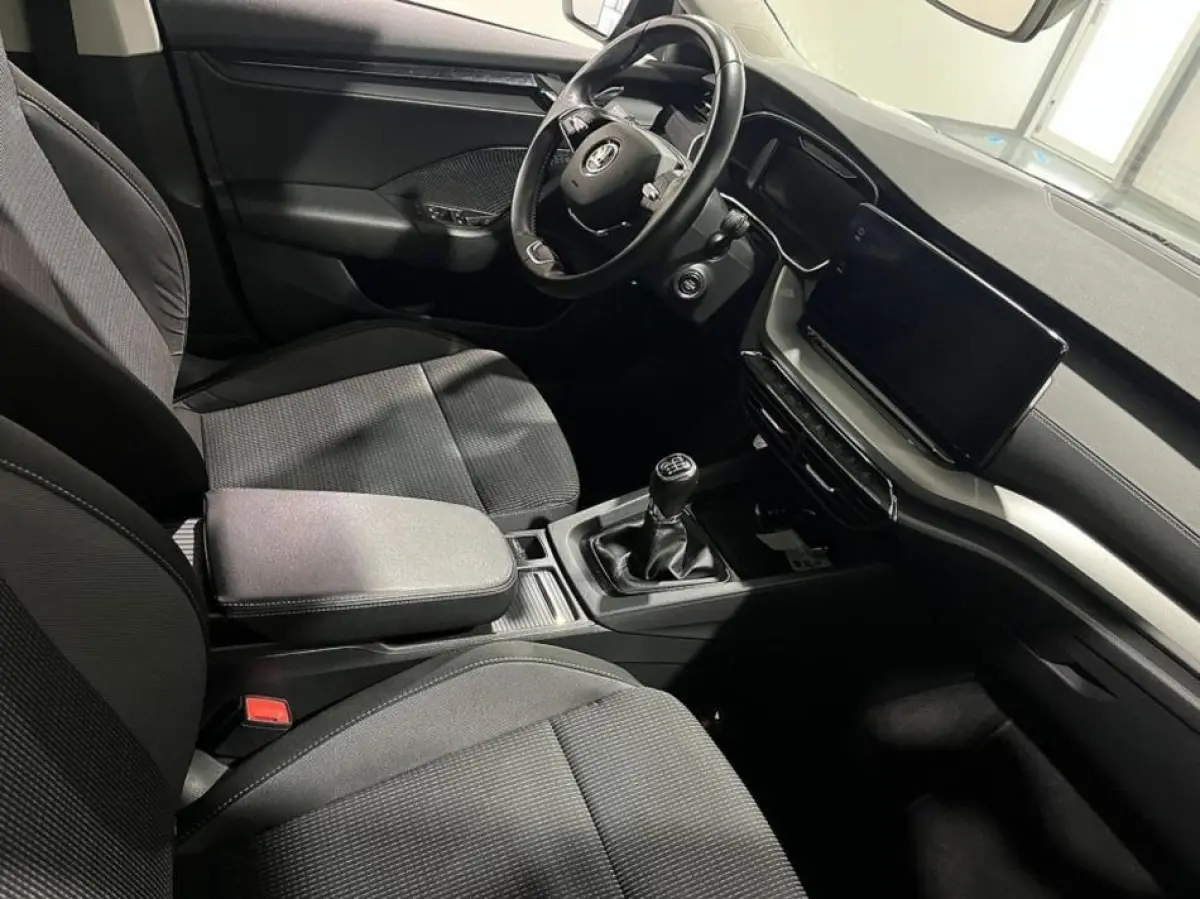 1.0 TSI Business Edition|Carplay|Clima|PDC!