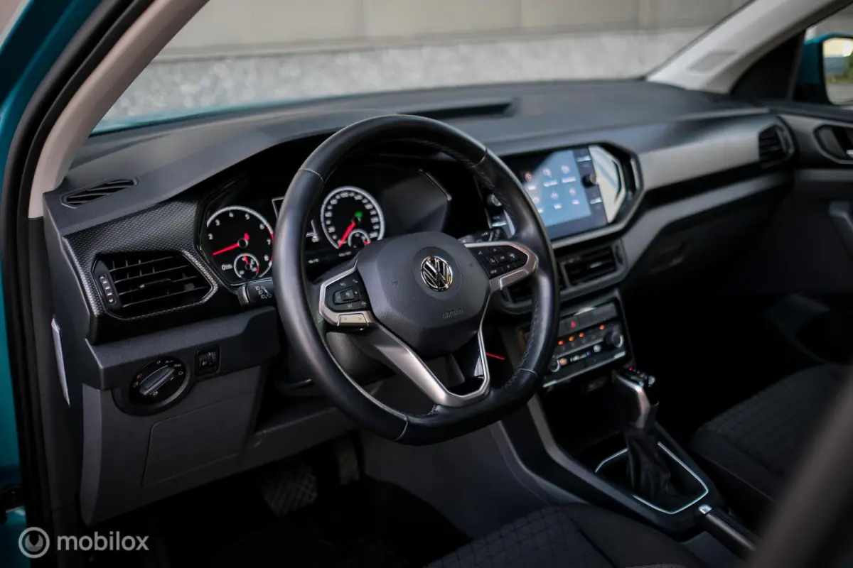 1.0 TSI Life Automaat | Trekhaak | Camera | Stoelverwarming | Adaptive cruise | led | zeer nette auto |
