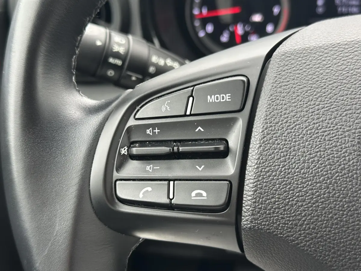 1.0 Comfort / Apple Carplay/Android Auto / Airco / Cruise control /