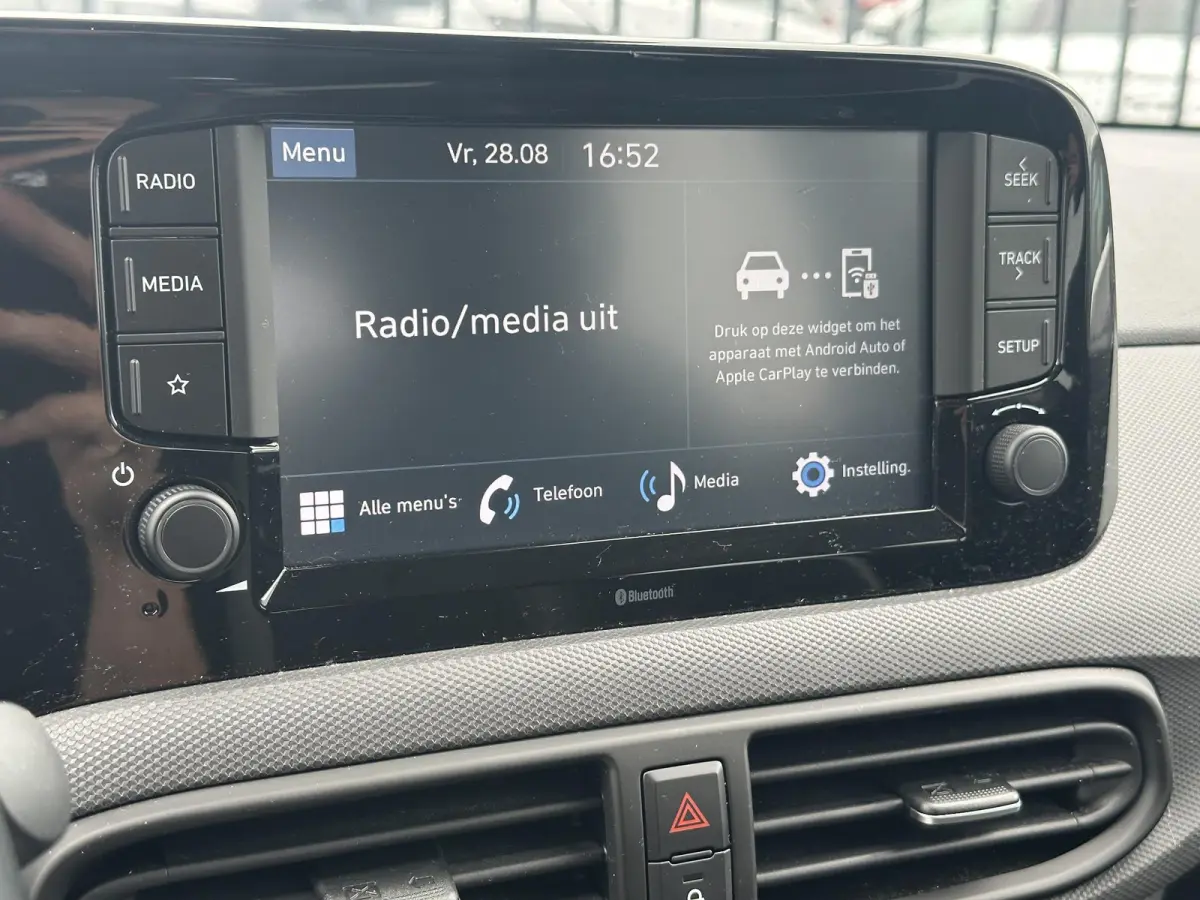 1.0 Comfort / Apple Carplay/Android Auto / Airco / Cruise control /