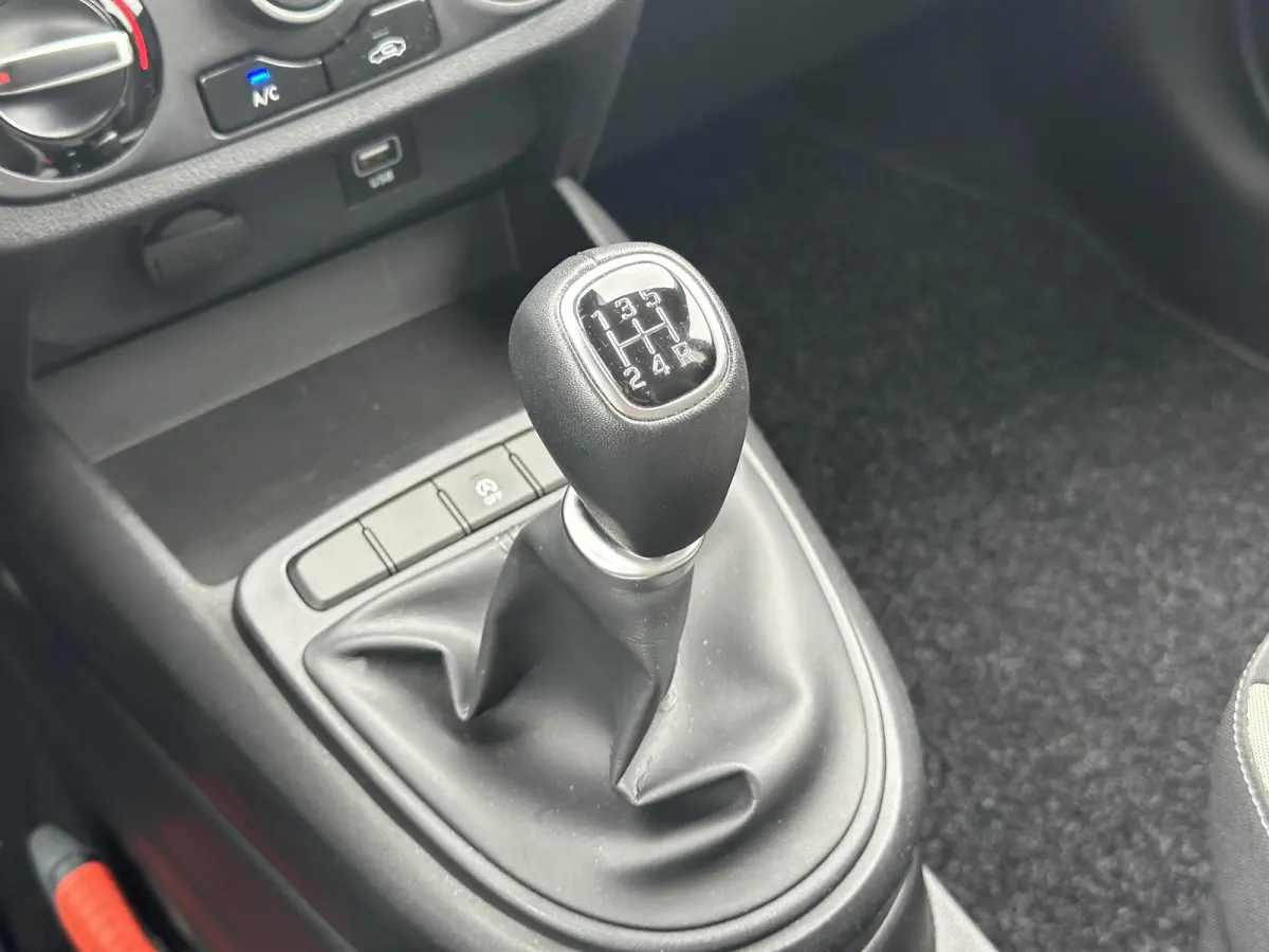 1.0 Comfort / Apple Carplay/Android Auto / Airco / Cruise control /