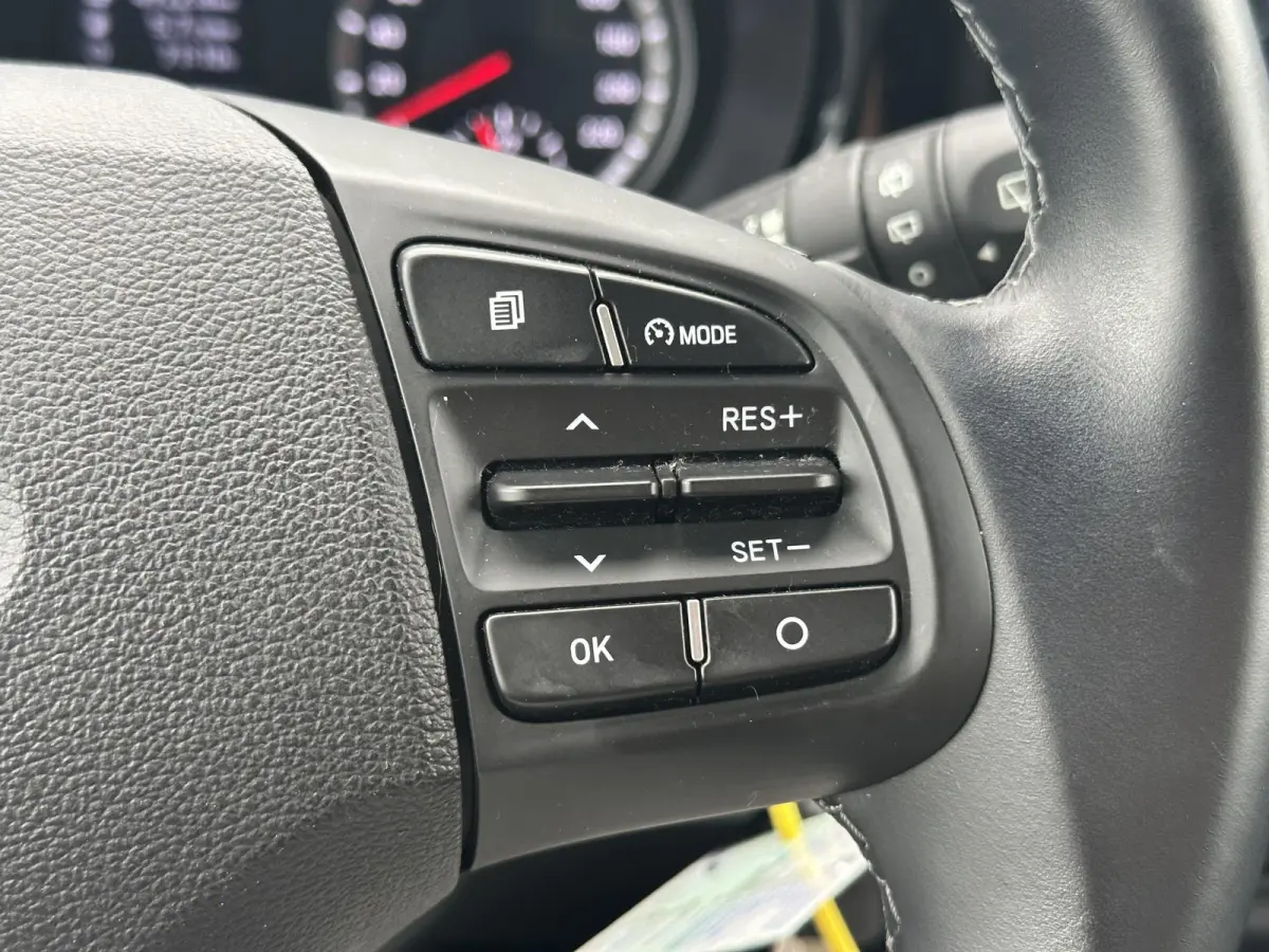 1.0 Comfort / Apple Carplay/Android Auto / Airco / Cruise control /