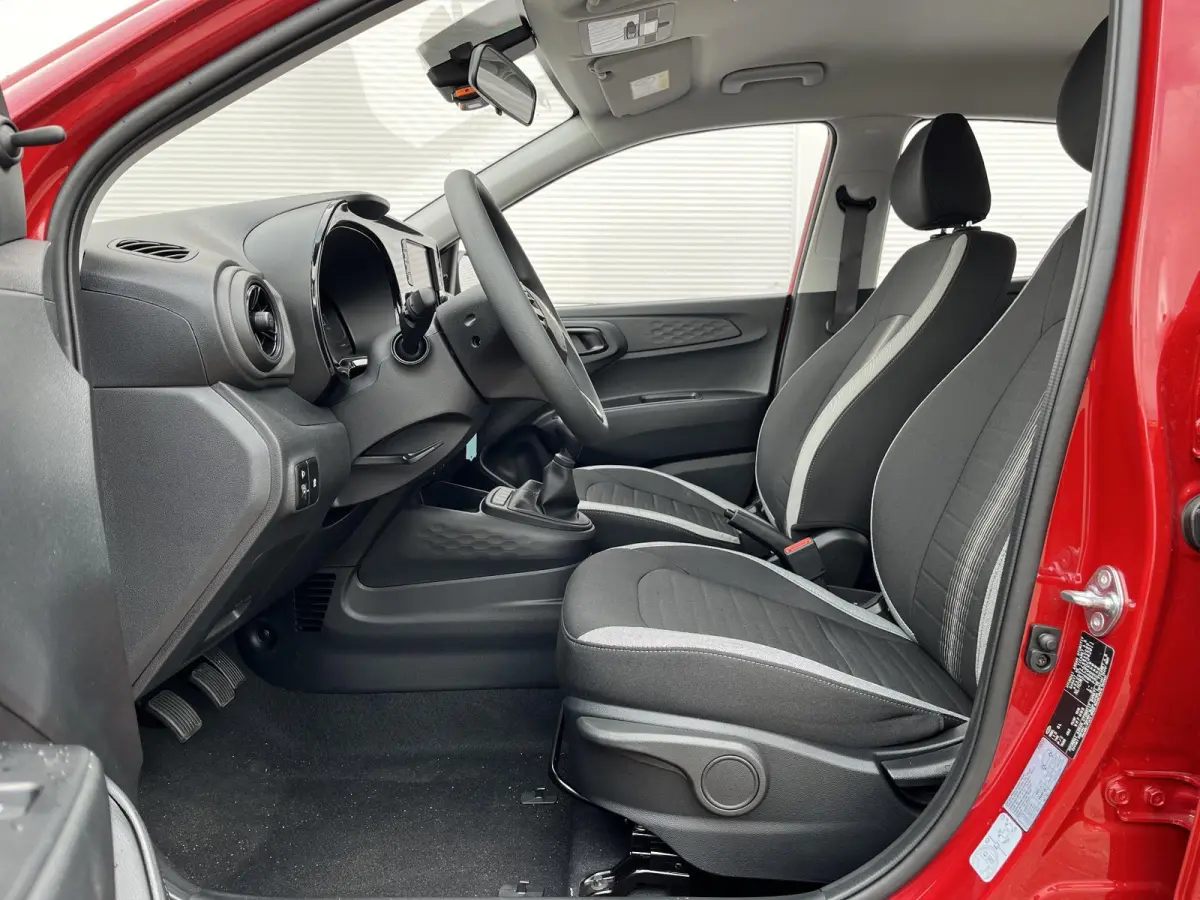 1.0 Comfort / Apple Carplay/Android Auto / audio-navigatie full map / achteruitrijcamera /
