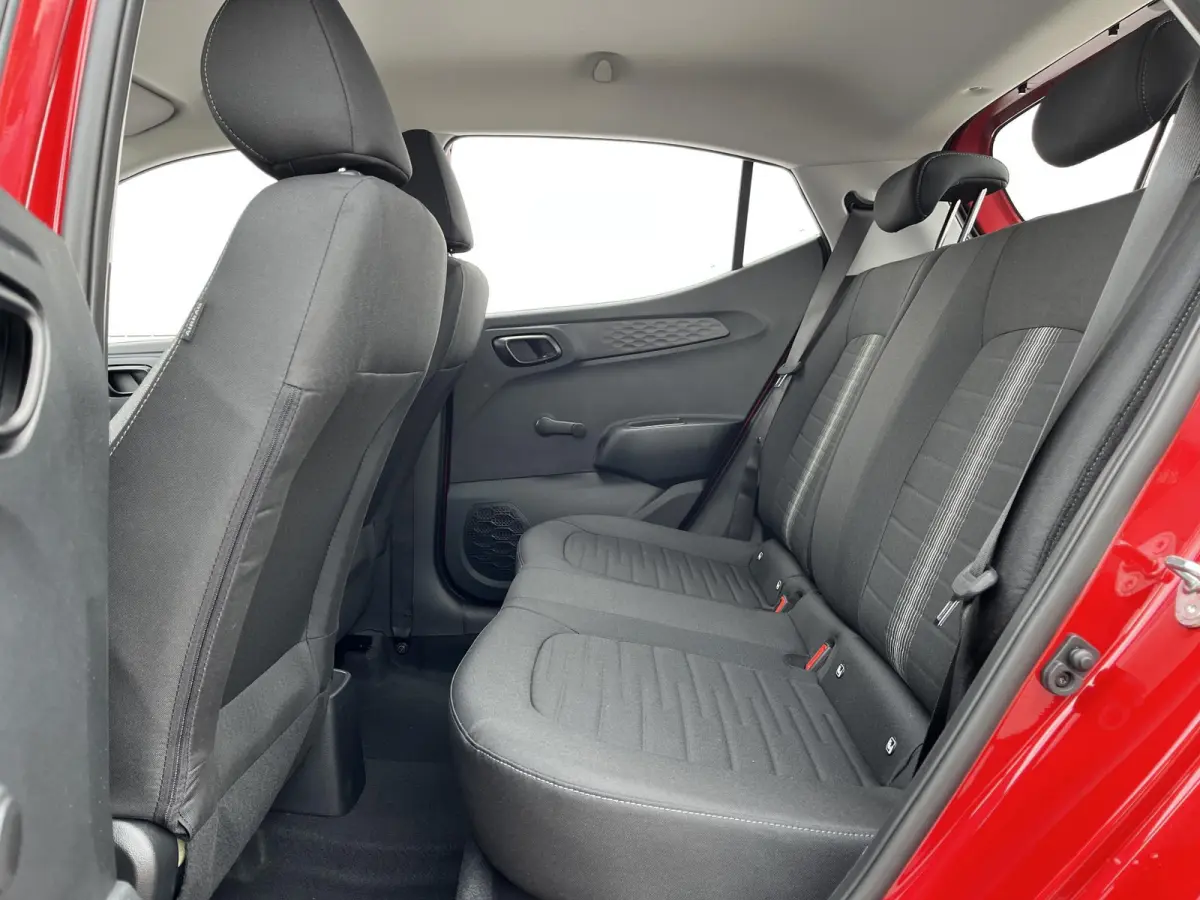 1.0 Comfort / Apple Carplay/Android Auto / audio-navigatie full map / achteruitrijcamera /