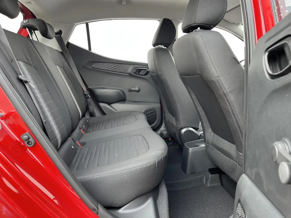 1.0 Comfort / Apple Carplay/Android Auto / audio-navigatie full map / achteruitrijcamera /
