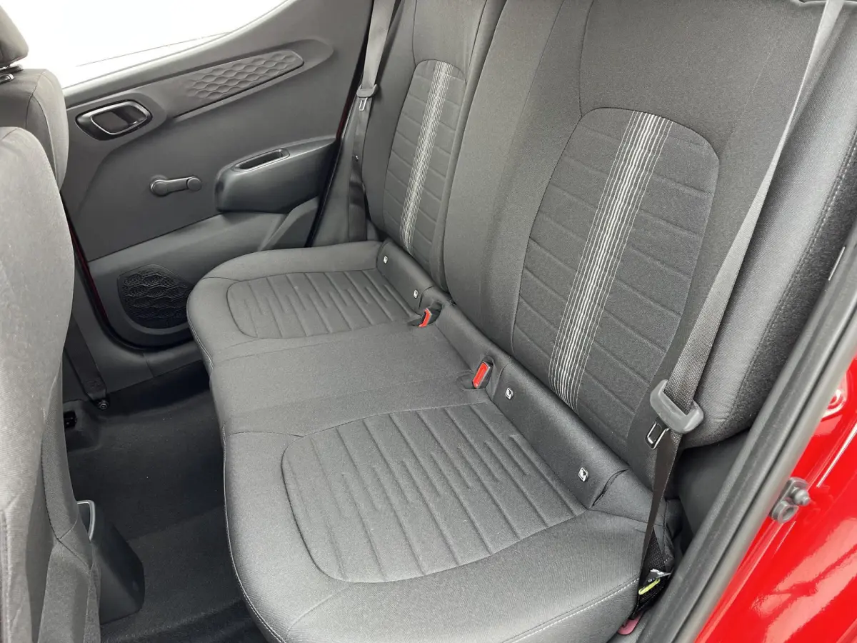 1.0 Comfort / Apple Carplay/Android Auto / audio-navigatie full map / achteruitrijcamera /