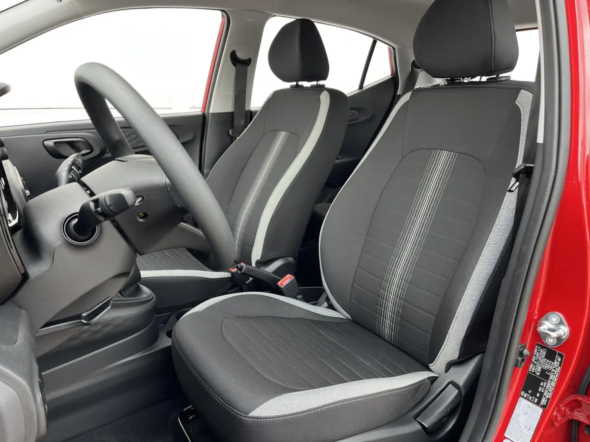 1.0 Comfort / Apple Carplay/Android Auto / audio-navigatie full map / achteruitrijcamera /