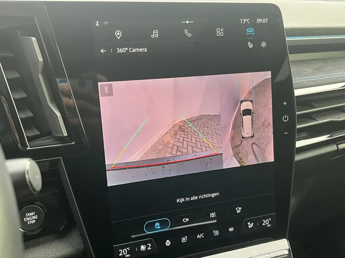 E-Tech full hybrid 200 esprit Alpine 5p. / Panoramadak / 360 Graden Camera / Elektrisch Verstelbare Bestuurdersstoel met Massage & Geheugen / Adaptief Cruise Control / Stoel- Stuur & Voorrui