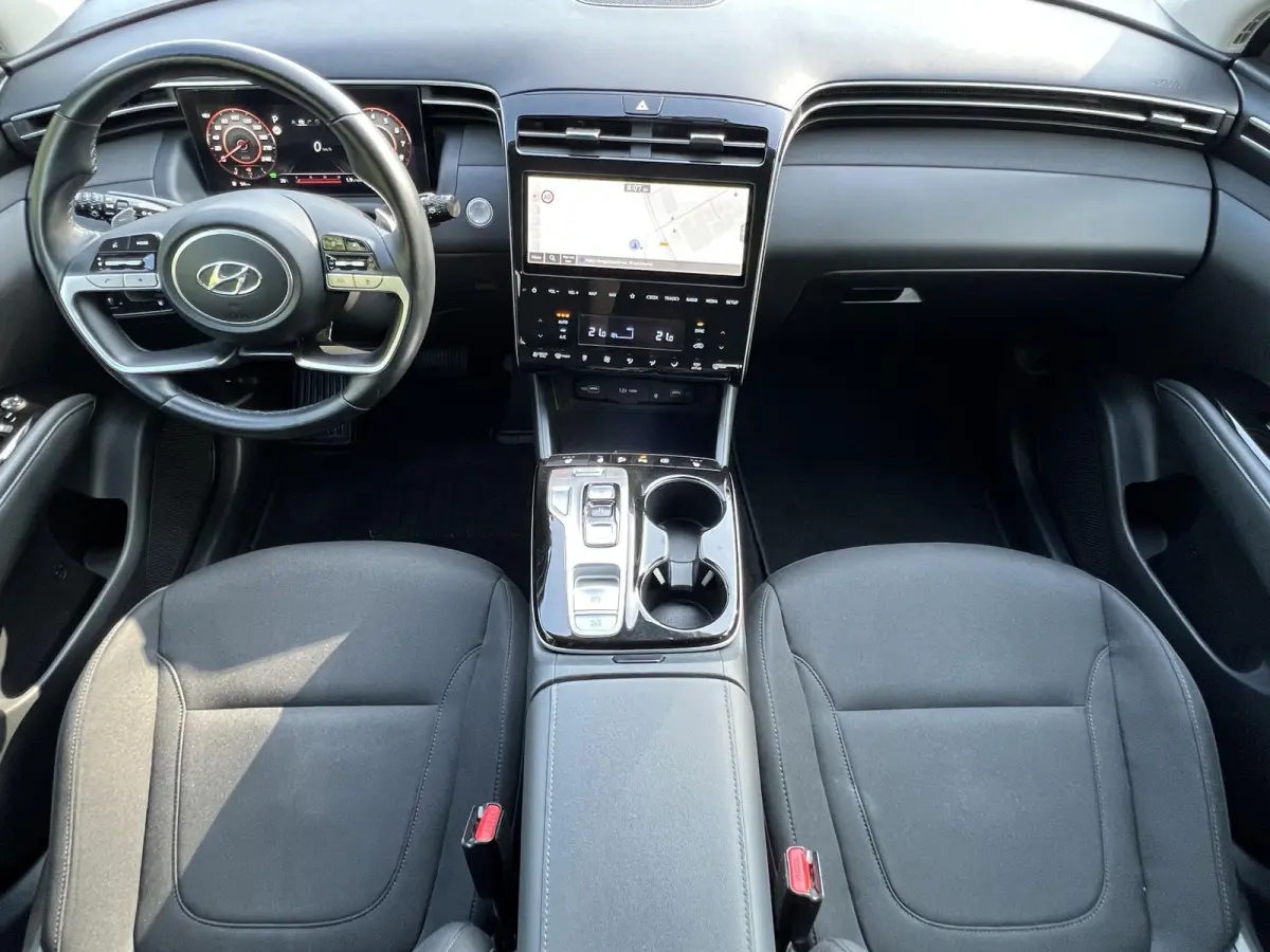 1.6 T-GDI PHEV Comfort Smart 4WD / 99% SOH / Fabrieksgarantie tot 04-2027 / WLTP 62km / Navi / Apple Carplay Android / Stuur- en stoelverwarming / Adapt. CC / 19" LM wielen /