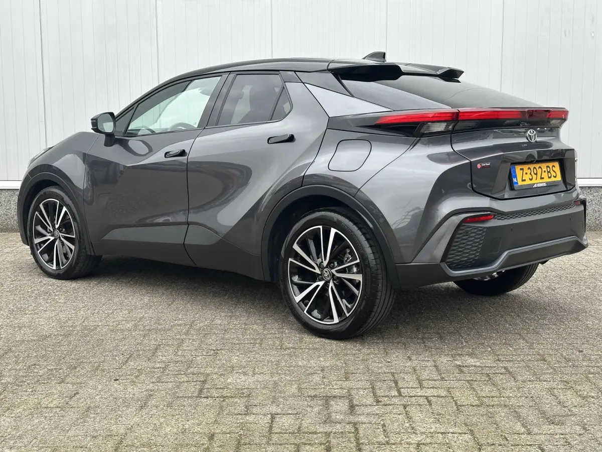 1.8 Hybrid 140 Executive / Fabrieksgarantie tot 10 jaar mogelijk / Navigatie / Camera / Climate Control / Apple Carplay/Android auto /