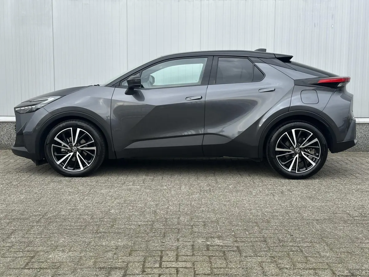 1.8 Hybrid 140 Executive / Fabrieksgarantie tot 10 jaar mogelijk / Navigatie / Camera / Climate Control / Apple Carplay/Android auto /