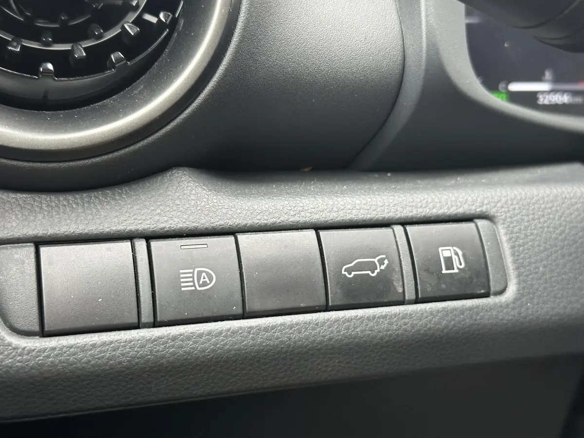 1.8 Hybrid 140 Executive / Fabrieksgarantie tot 10 jaar mogelijk / Navigatie / Camera / Climate Control / Apple Carplay/Android auto /