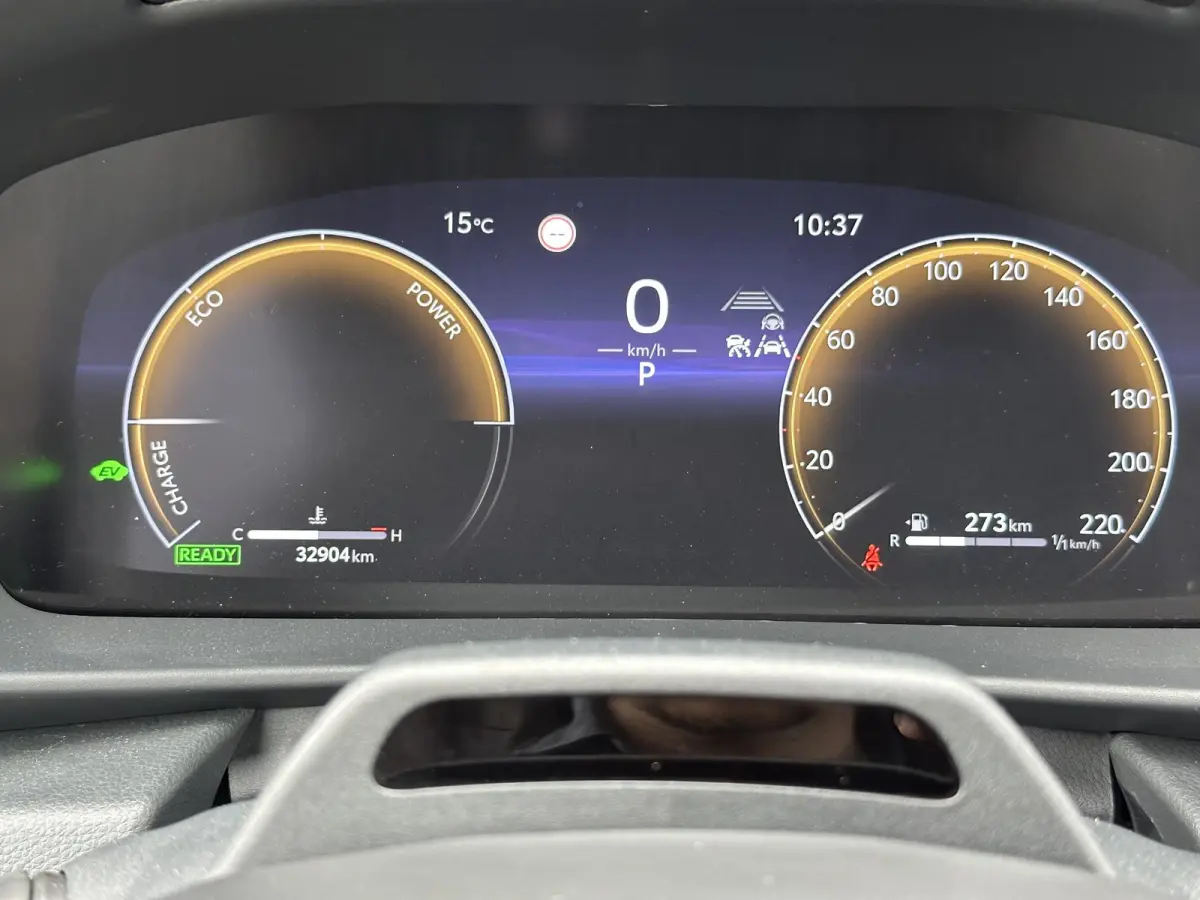 1.8 Hybrid 140 Executive / Fabrieksgarantie tot 10 jaar mogelijk / Navigatie / Camera / Climate Control / Apple Carplay/Android auto /