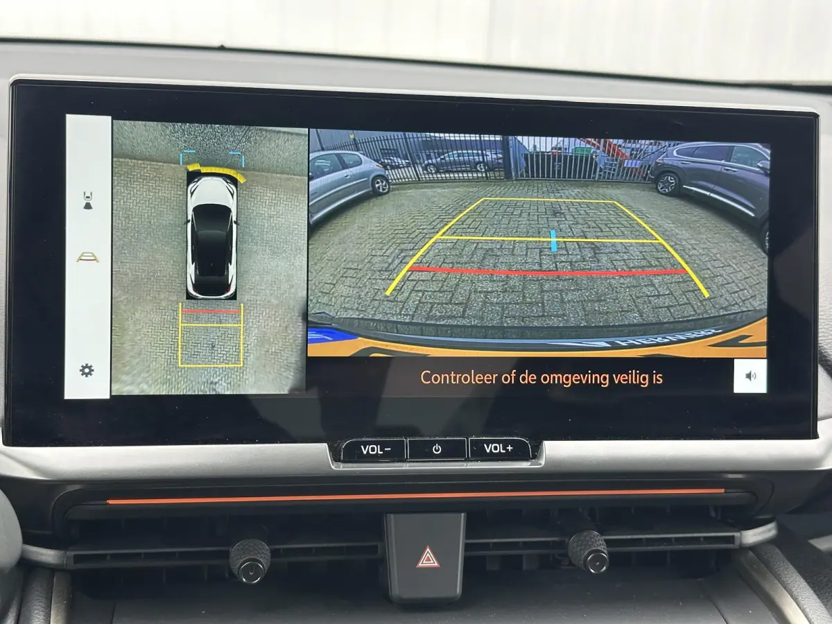 1.8 Hybrid 140 Executive / Fabrieksgarantie tot 10 jaar mogelijk / Navigatie / Camera / Climate Control / Apple Carplay/Android auto /