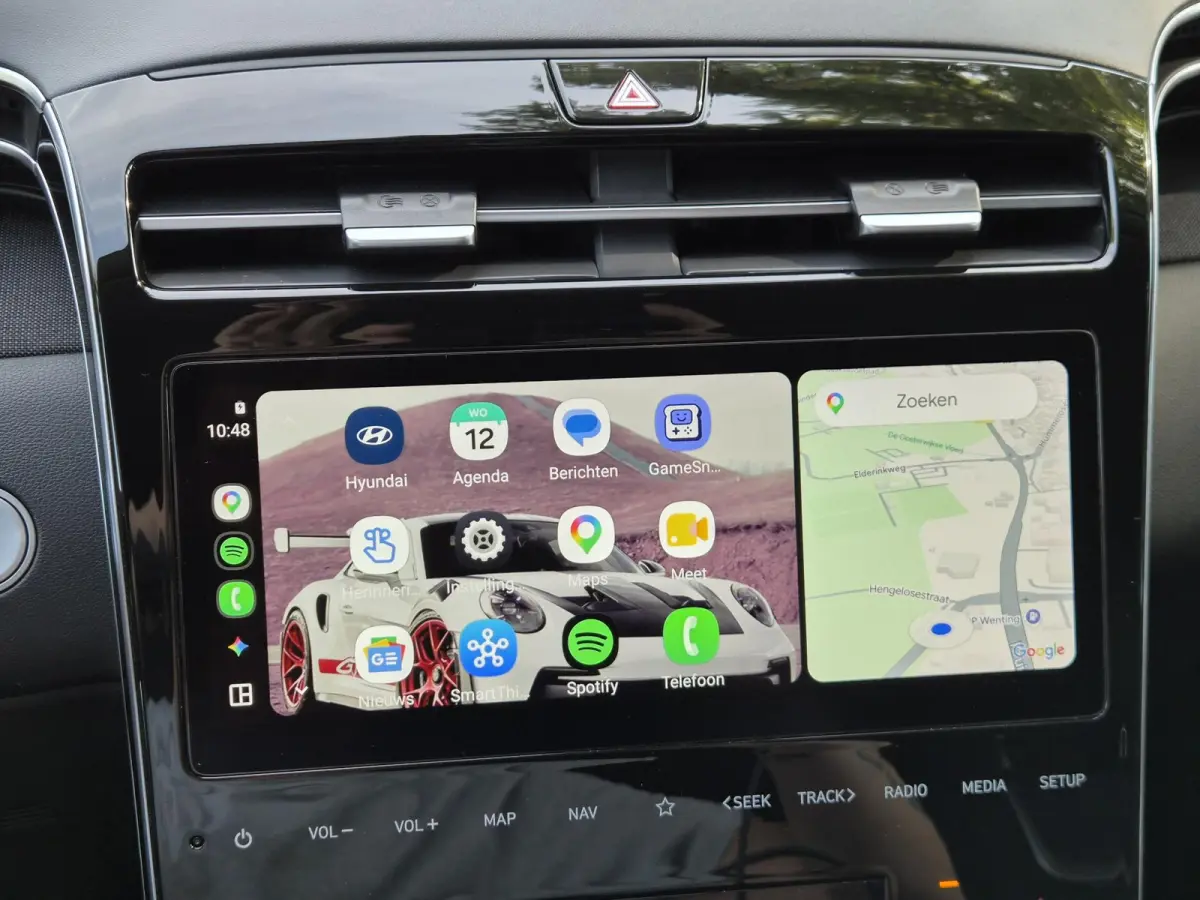 1.6 T-GDI PHEV Premium 4WD / Fabrieksgarantie tot 11-2028 / Dealer onderhouden / Trekgewicht 1350 kg / Rondomzicht camera / Stuur- Stoel & Achterbank verwarming / Adaptief cruise control / S